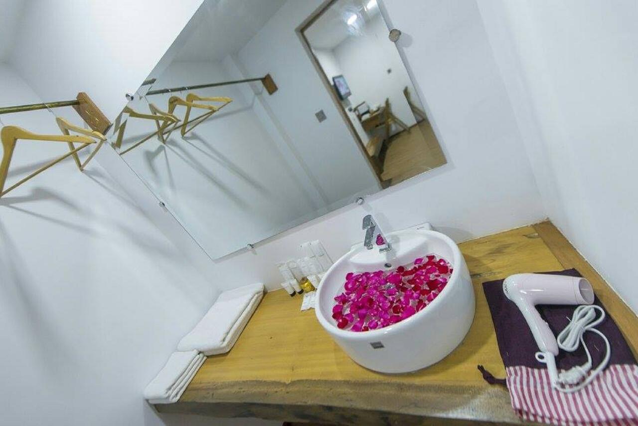 מאולמיין Hotel Queen Jamadevi מראה חיצוני תמונה